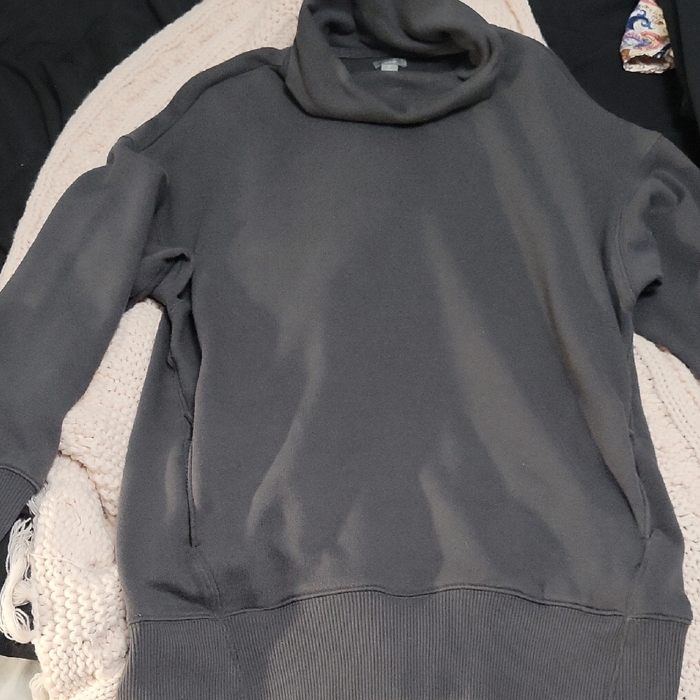 5/$20**XS Aerie Pullover Cowl Neck Grey Sweater With Two Front Pocket